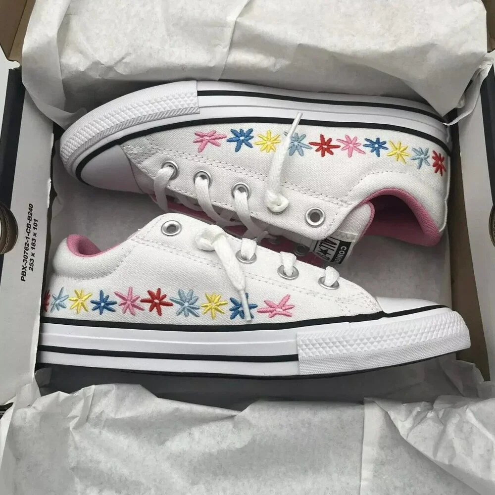 Converse Chuck Taylor AllStar Youth Girls Embroidered Slip-on Shoes Size 3 White